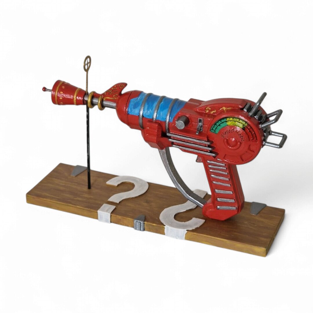 Réplica Ray Gun con Soporte Mystery Box